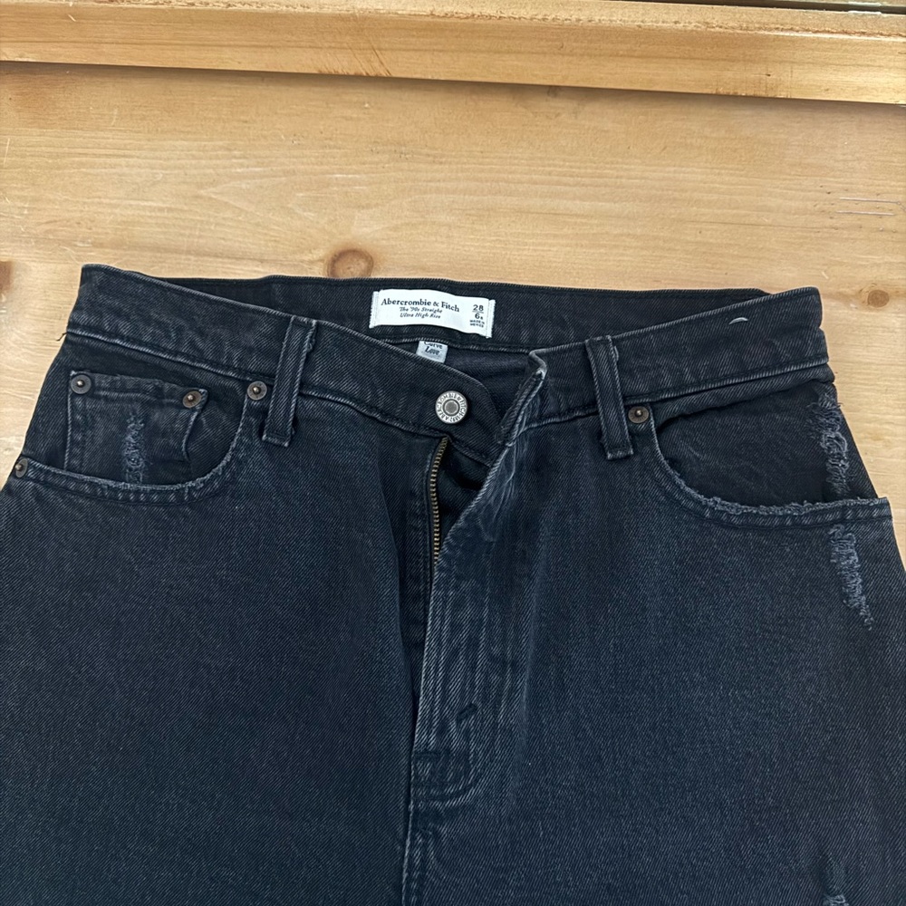 Abercrombie & Fitch Womns Black Jeans